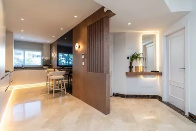 Middle Floor Apartment in Bel Air