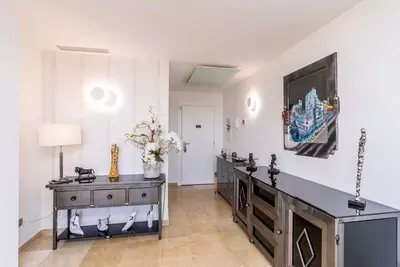 Middle Floor Apartment in Benahavís