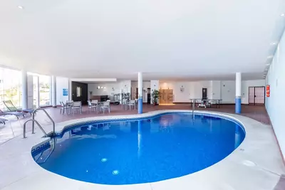 Middle Floor Apartment in Benahavís