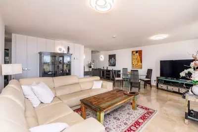 Middle Floor Apartment in Benahavís