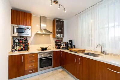 Middle Floor Apartment in Benahavís