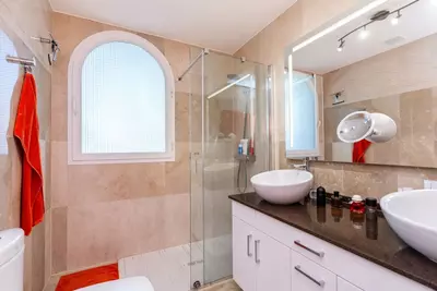Middle Floor Apartment in Benahavís