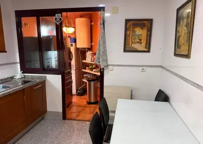 Middle Floor Apartment in Estepona