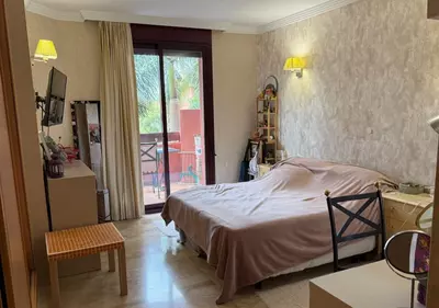 Middle Floor Apartment in Estepona