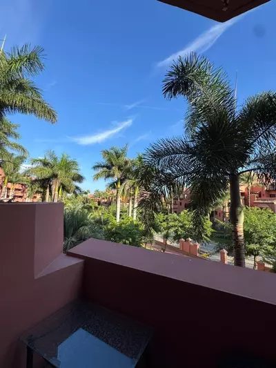 Middle Floor Apartment in Estepona