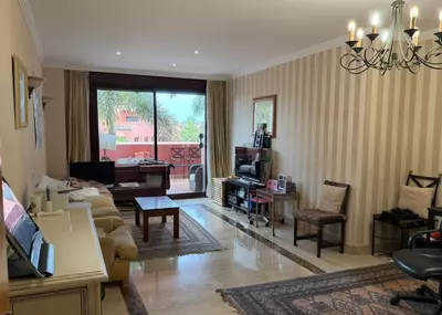 Middle Floor Apartment in Estepona
