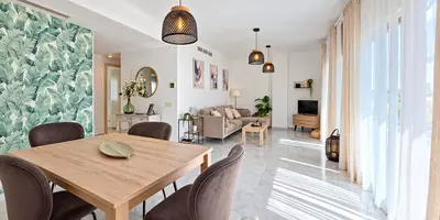 Middle Floor Apartment in Estepona