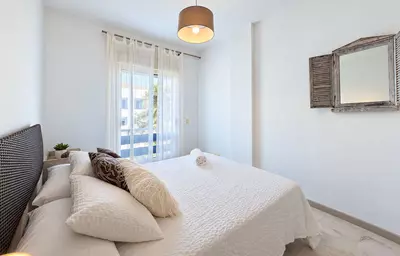 Middle Floor Apartment in Estepona