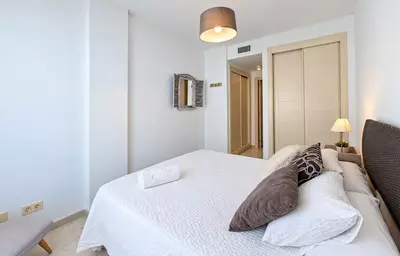 Middle Floor Apartment in Estepona