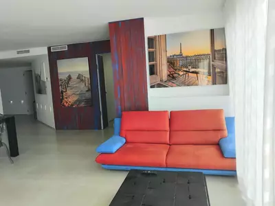 Middle Floor Apartment in Puerto Banús