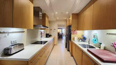 Middle Floor Apartment in Estepona