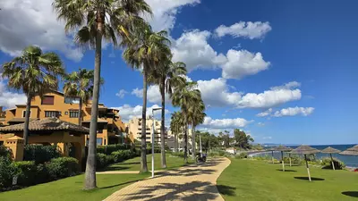 Middle Floor Apartment in Estepona