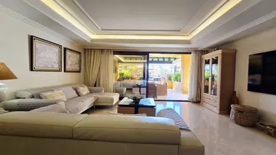 Middle Floor Apartment in Estepona