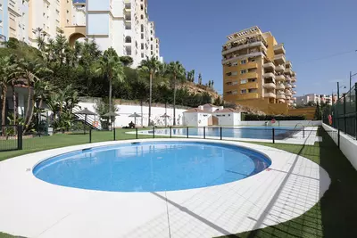 Middle Floor Apartment in Estepona