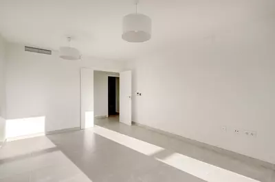 Middle Floor Apartment in Estepona