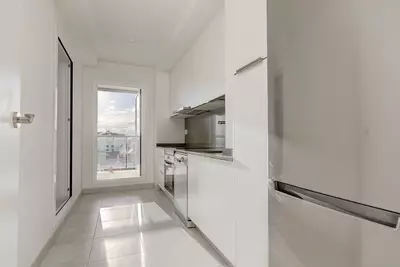 Middle Floor Apartment in Estepona