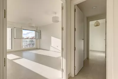Middle Floor Apartment in Estepona