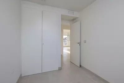 Middle Floor Apartment in Estepona