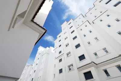 Middle Floor Apartment in Estepona