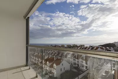 Middle Floor Apartment in Estepona
