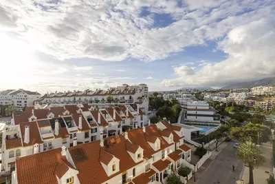 Middle Floor Apartment in Estepona