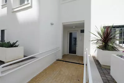 Middle Floor Apartment in Estepona