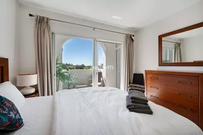 Middle Floor Apartment in Elviria