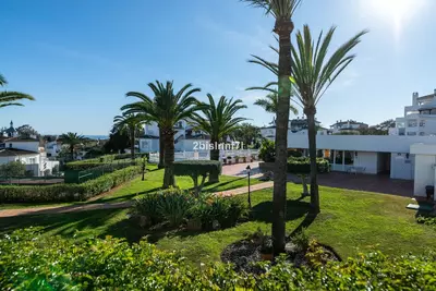 Middle Floor Apartment in Elviria