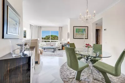 Middle Floor Apartment in Elviria