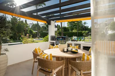 Middle Floor Apartment in Nueva Andalucía