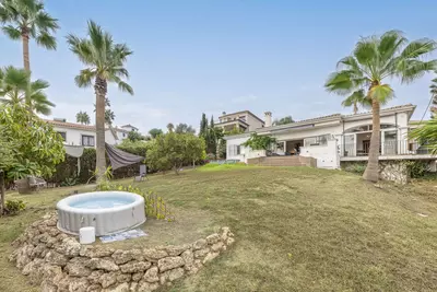 Detached Villa in Estepona
