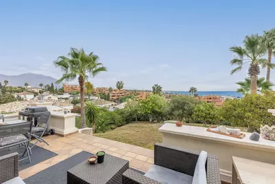Detached Villa in Estepona