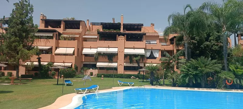 Middle Floor Apartment in Guadalmina Baja