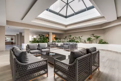 Middle Floor Apartment in Nueva Andalucía