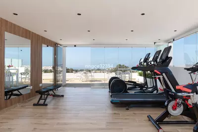 Middle Floor Apartment in Nueva Andalucía