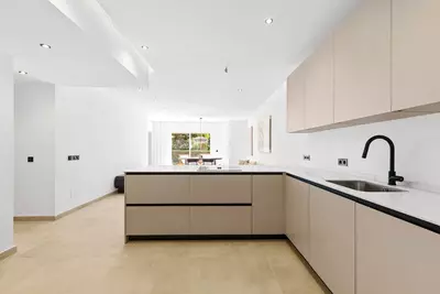 Ground Floor Apartment in Nueva Andalucía