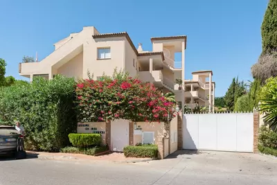 Ground Floor Apartment in Nueva Andalucía