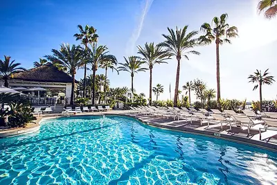 Middle Floor Apartment in Marbella
