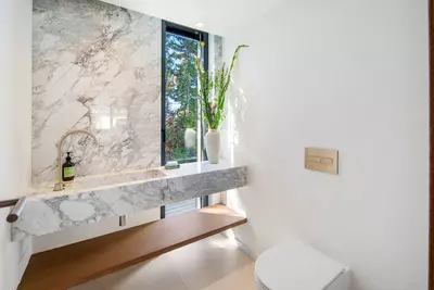 Detached Villa in Nueva Andalucía