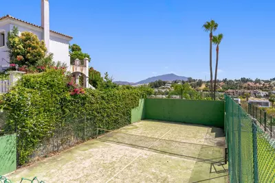 Townhouse in Estepona