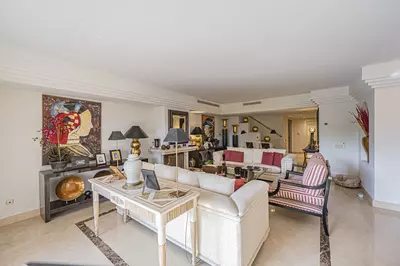 Penthouse in Puerto Banús