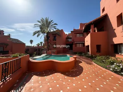 Middle Floor Apartment in Elviria