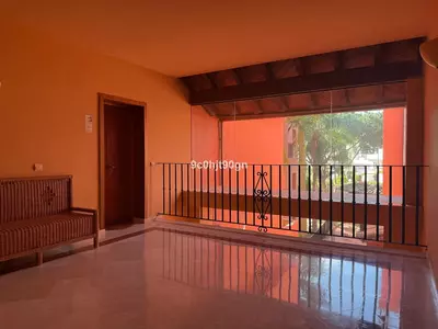 Middle Floor Apartment in Elviria