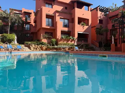 Middle Floor Apartment in Elviria