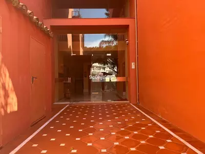 Middle Floor Apartment in Elviria