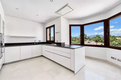 Penthouse in Puerto Banús