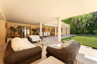 Detached Villa in Nueva Andalucía