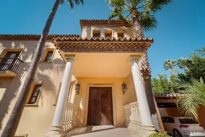 Detached Villa in Nueva Andalucía