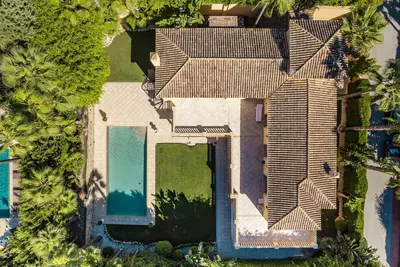 Detached Villa in Nueva Andalucía