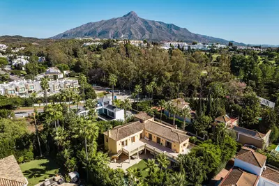 Detached Villa in Nueva Andalucía